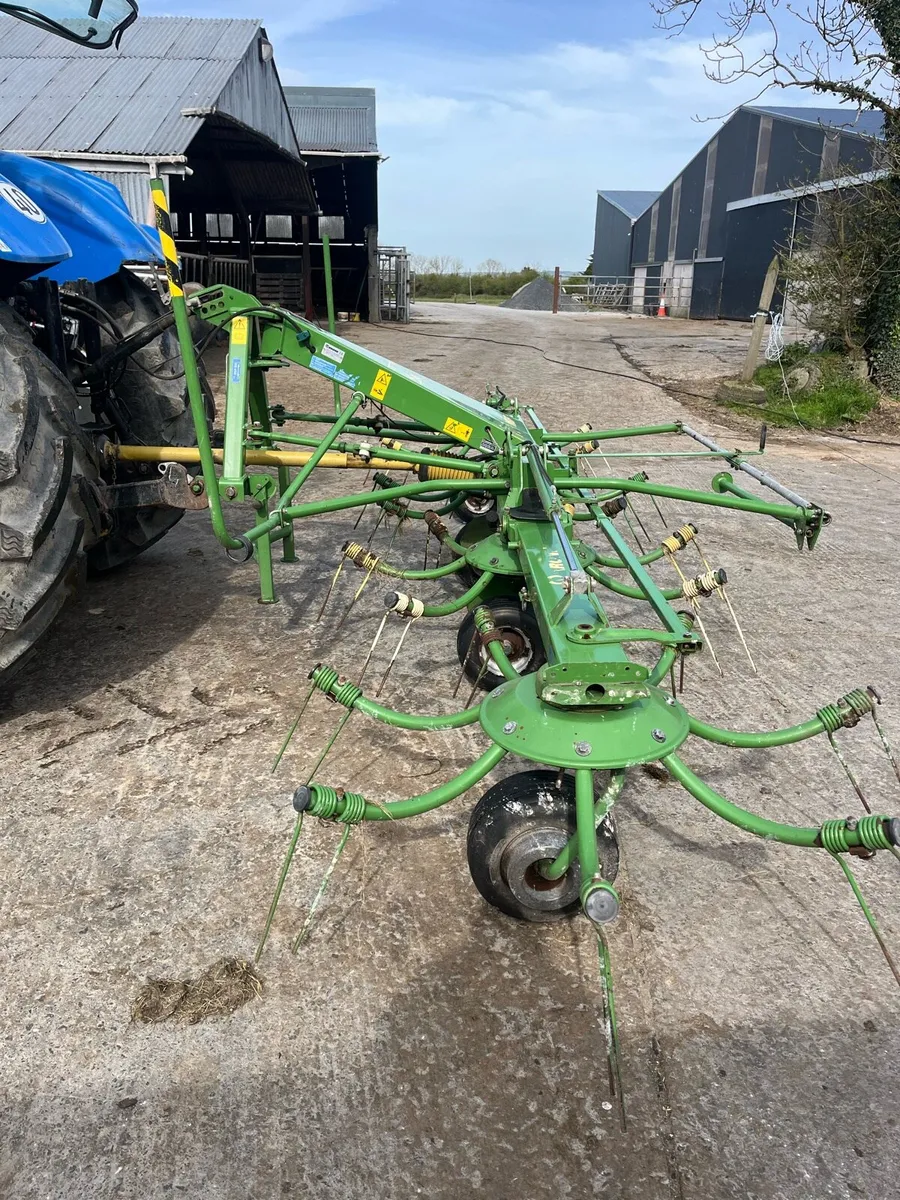 4 rotor krone Tedder 2016 - Image 1