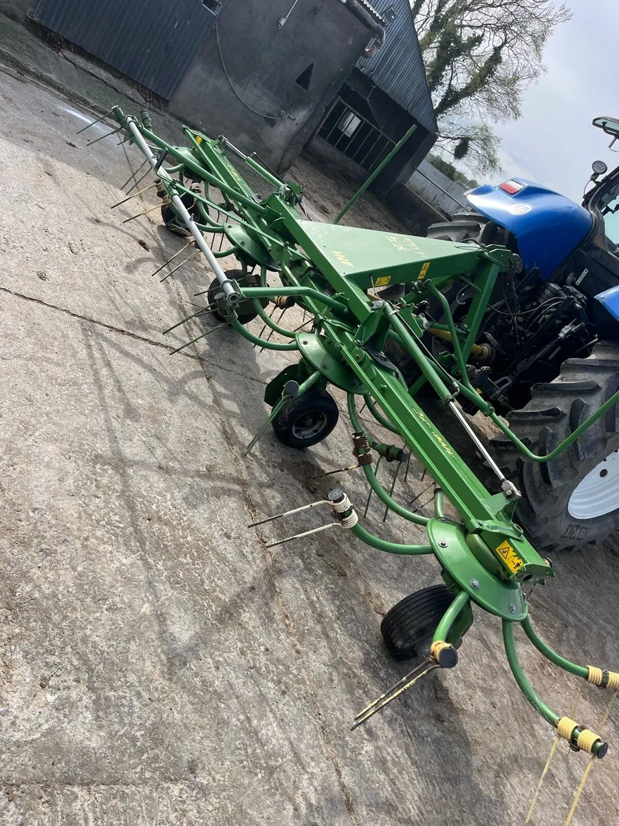 4 rotor krone Tedder 2016 - Image 2