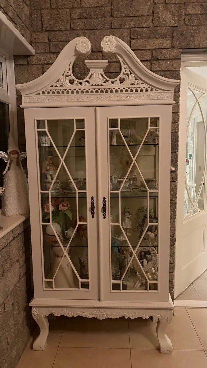 Stunning French dresser - Image 2