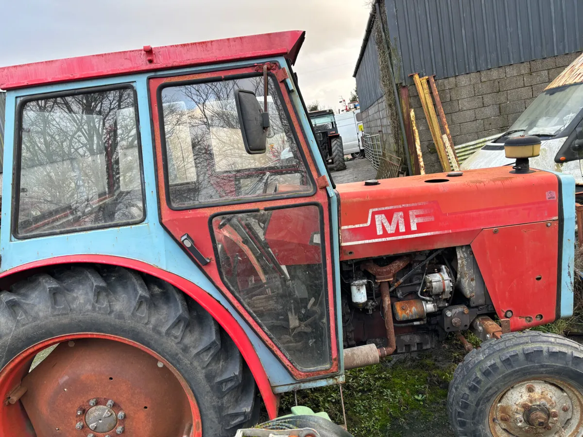 Tractor Cab - Image 4
