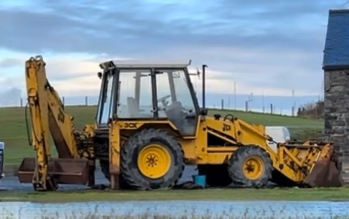 JCB 3CX - Image 2