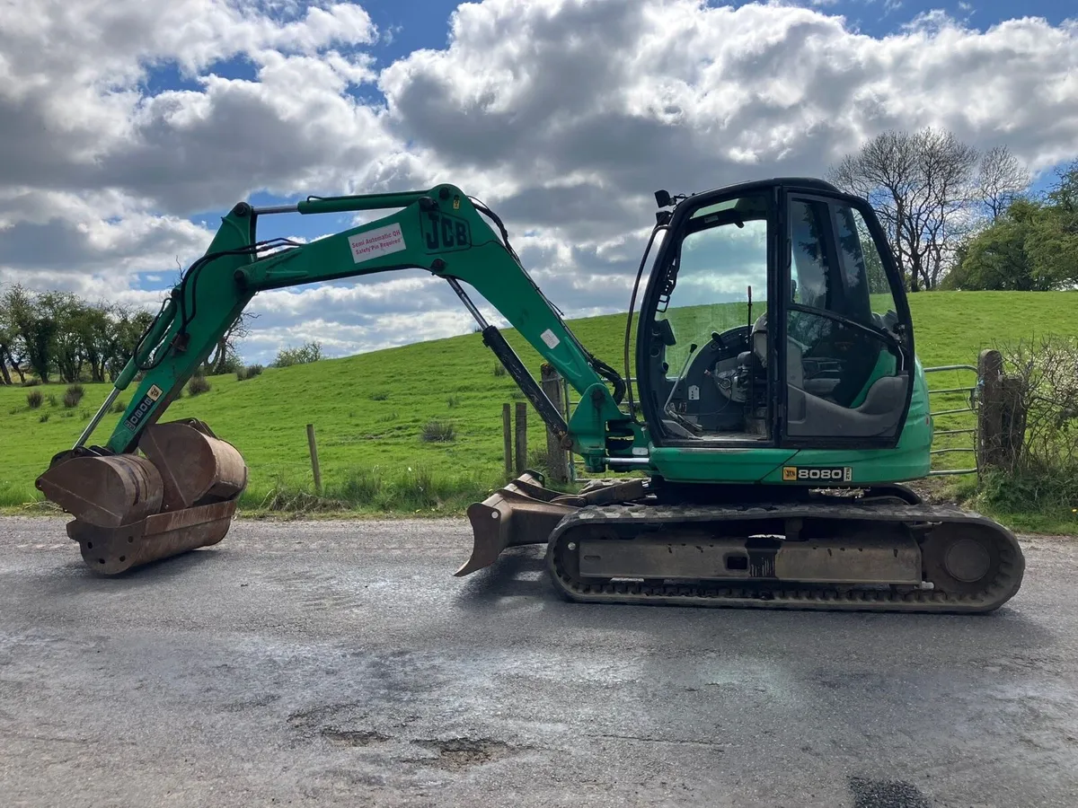 JCB 8 Tonne Digger - Image 3