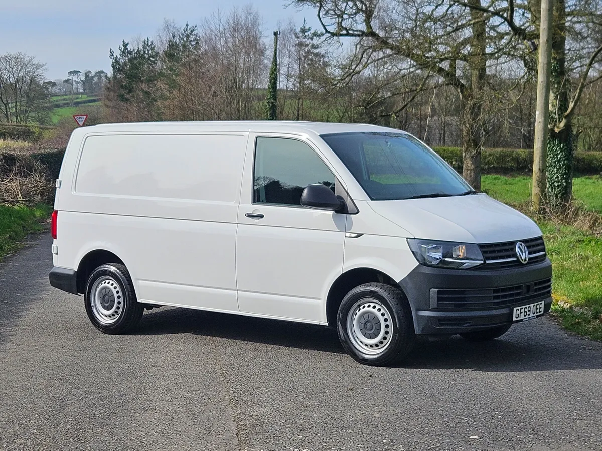 Volkswagen Transporter 2019 - Image 1