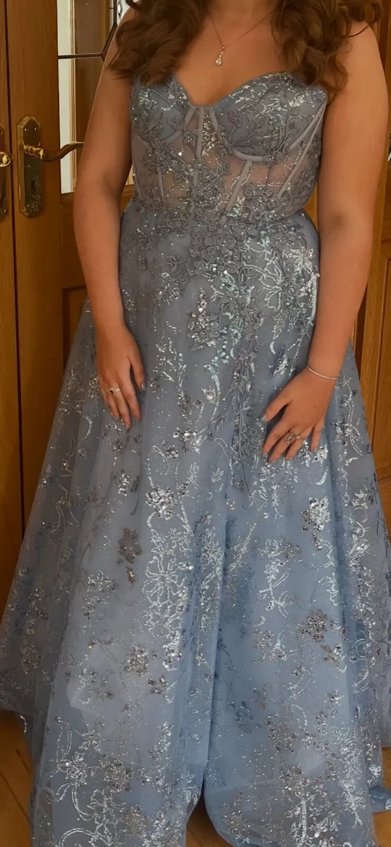 Debs dress - Image 1