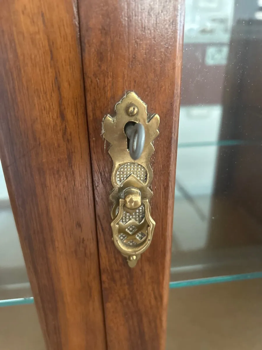 Storage cabinet - Image 4