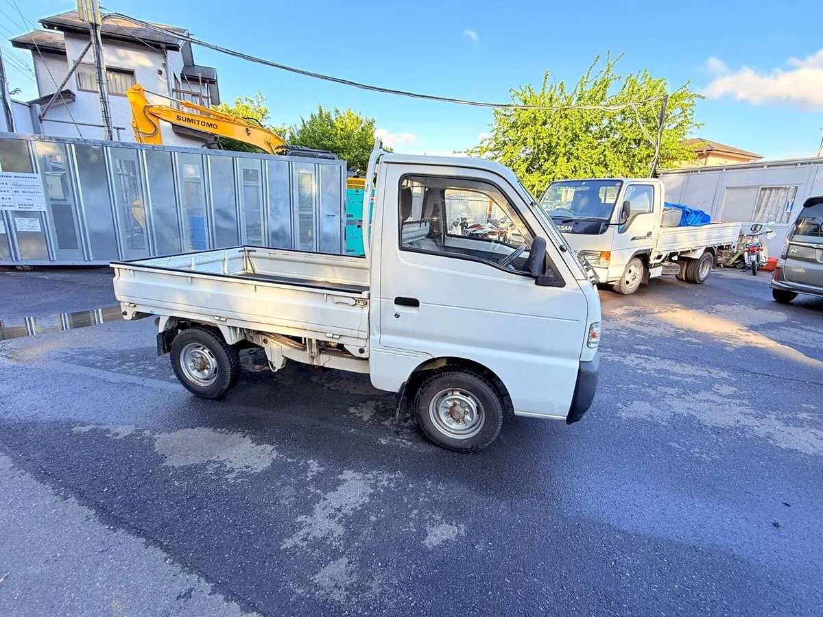 1992 Suzuki Carry 4 wheel drive farming truck - Image 3