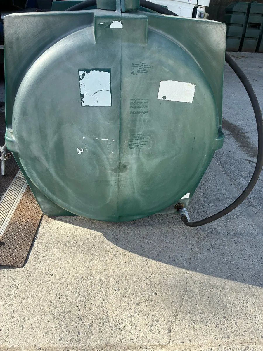 Oil tank - Image 3