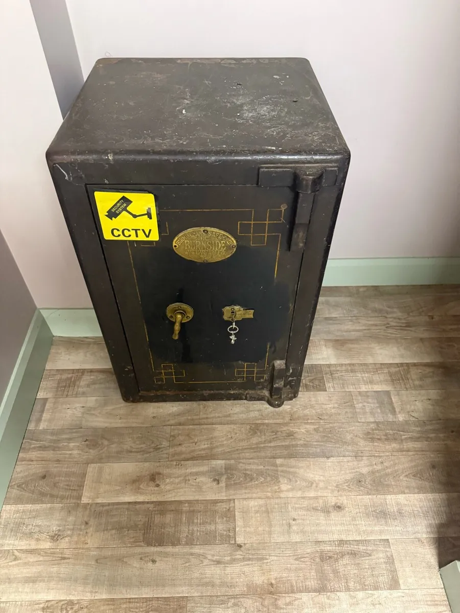 Antique safe - Image 3