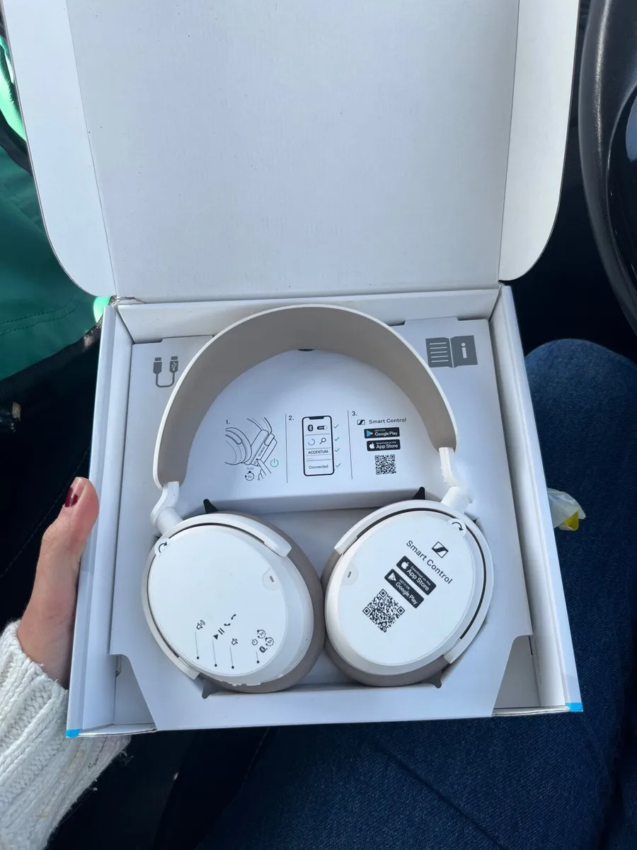 Headphones - Image 3