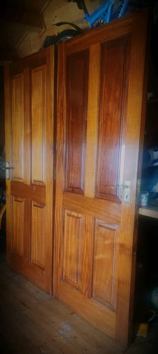 2 solid mahogany doors - Image 1