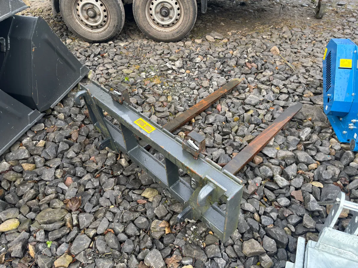 Tractor - Image 3