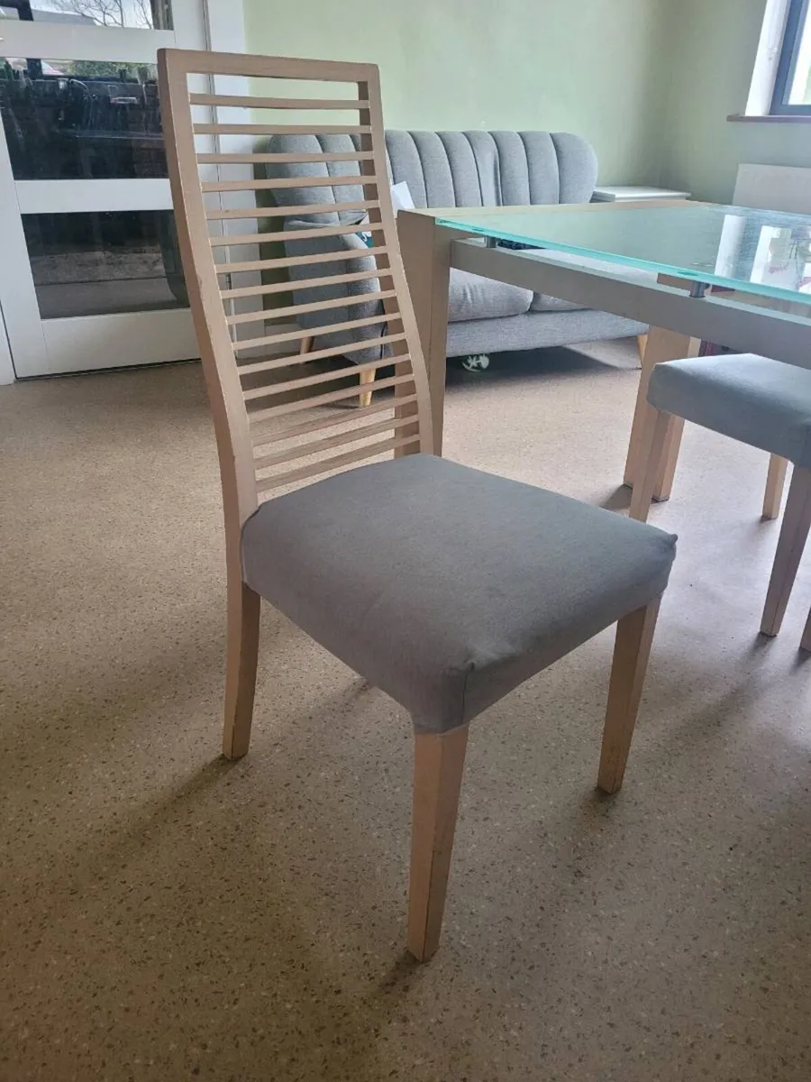 Dining table and 3 Chairs - Image 2