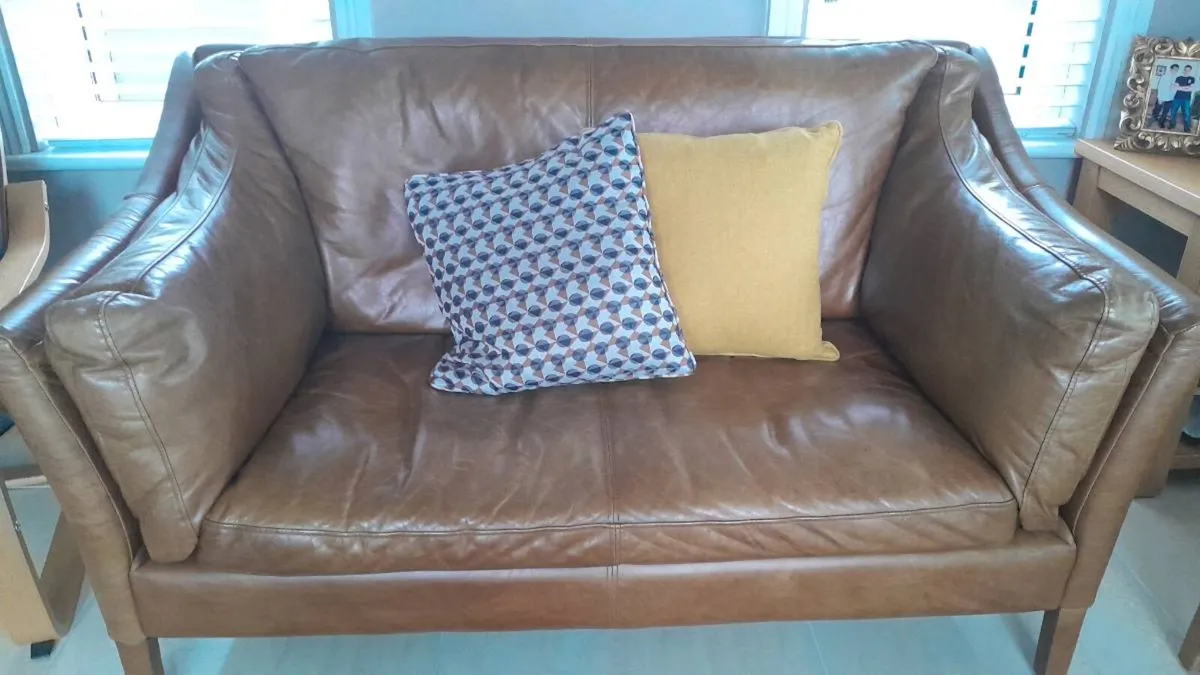 Leather sofas - Image 1