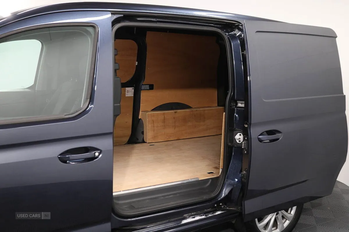 Volkswagen Caddy TDI C20 Commerce Pro - Image 4