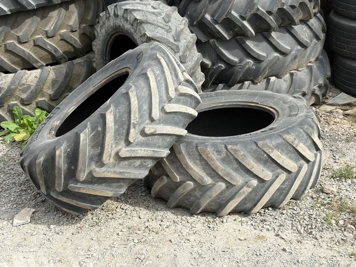 540/65/28 Michelins