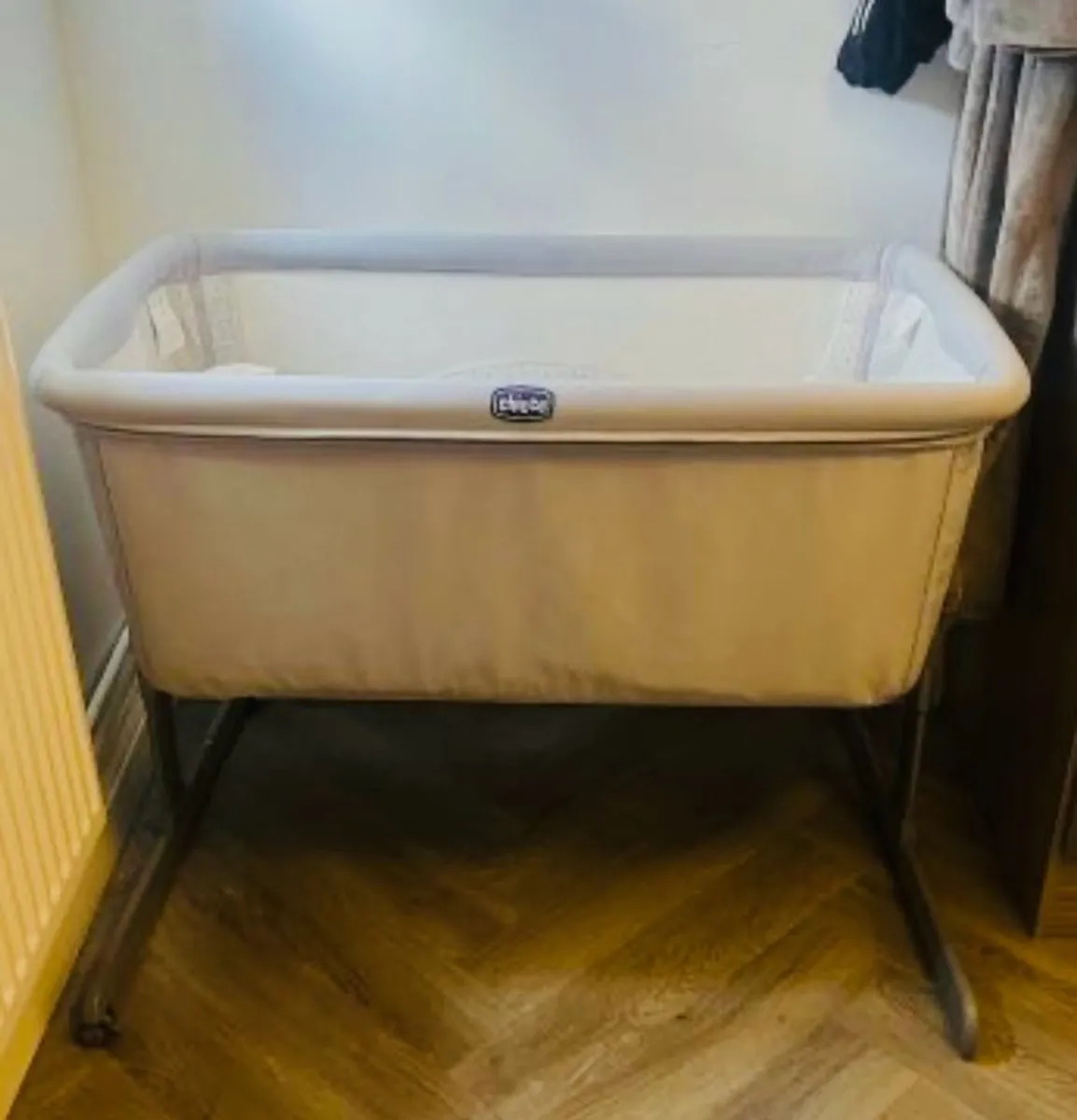 Chicco baby cot - great condition (grey) - Image 1