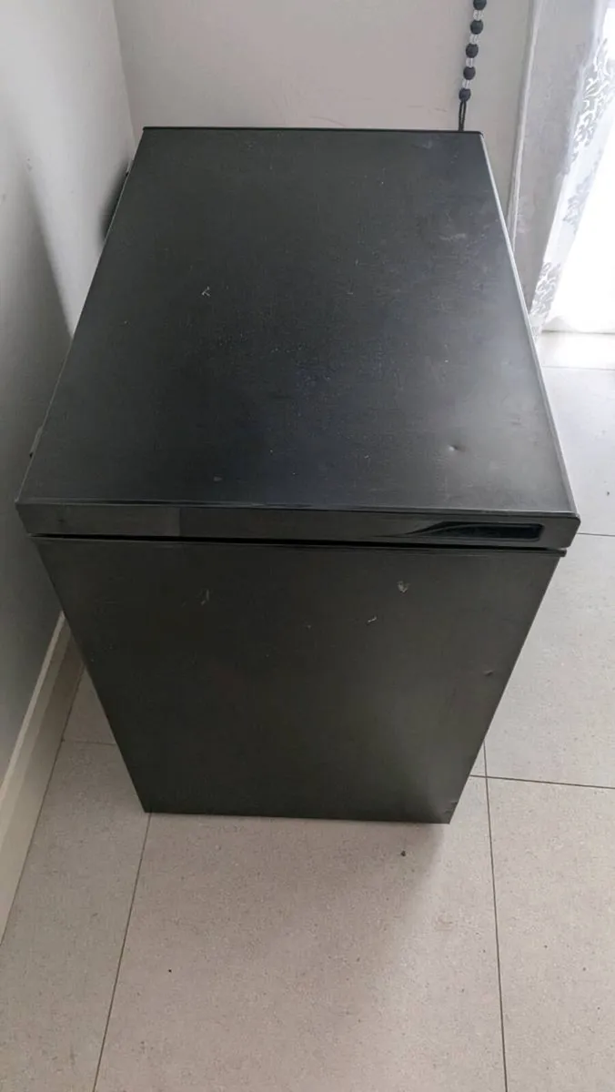Chest freezer perfect condition - Image 3