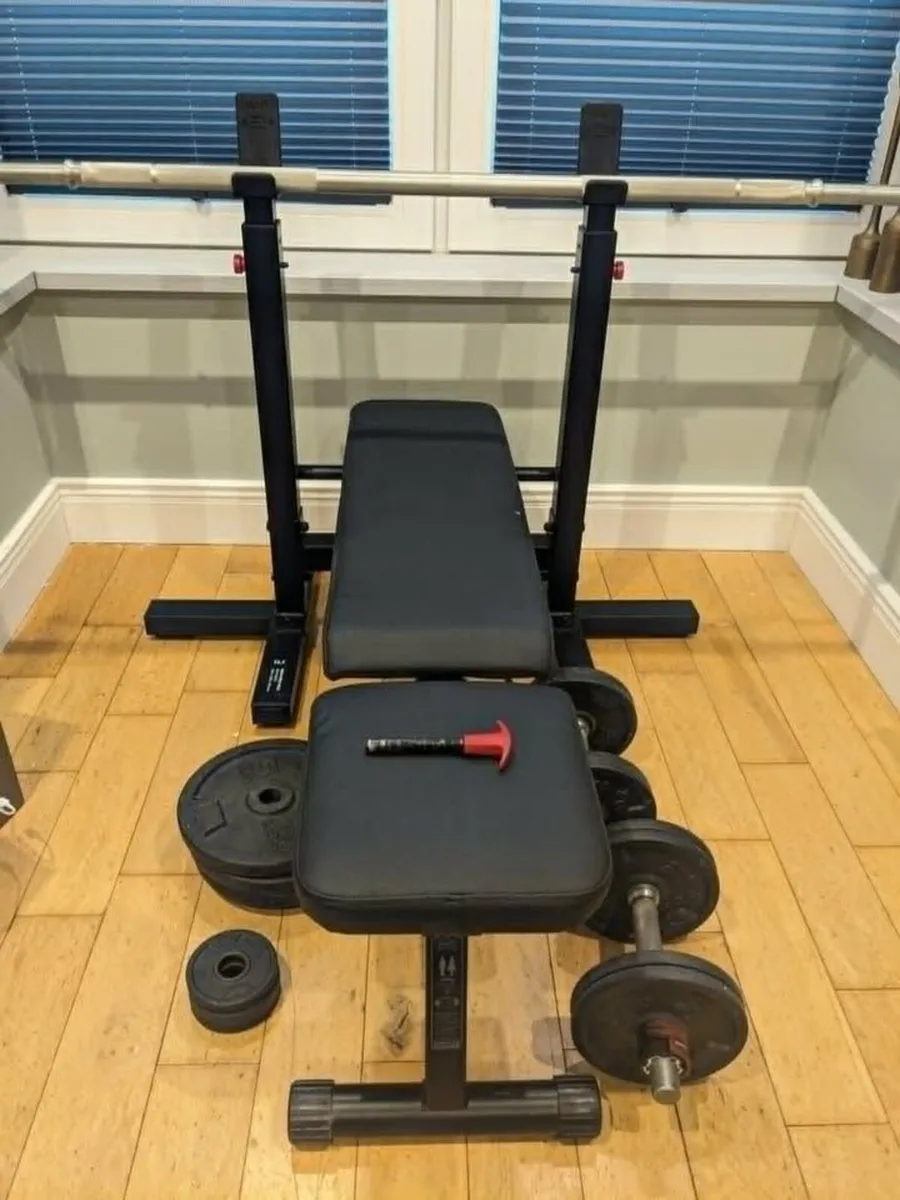Decathlon Weight bench & weight set - Image 1