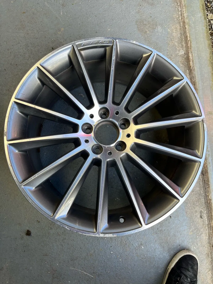 20” Mercedes amg alloys - Image 2
