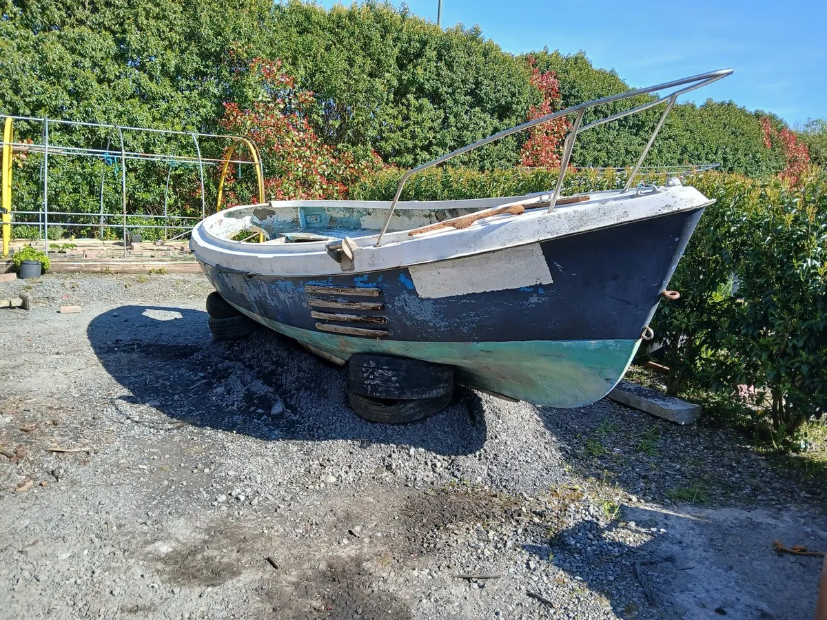Boat - Image 1