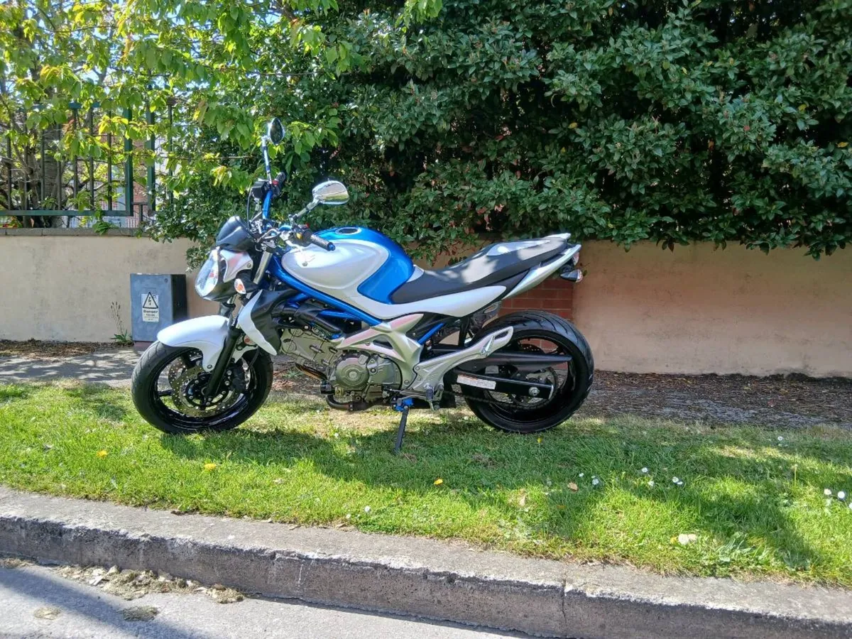 Motorbike - Image 2