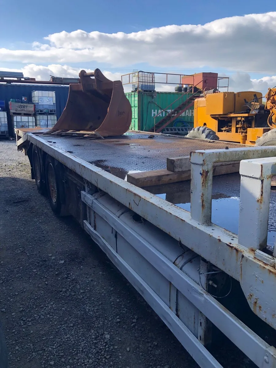 28ft plant body with cheese wedge ramps - Image 2