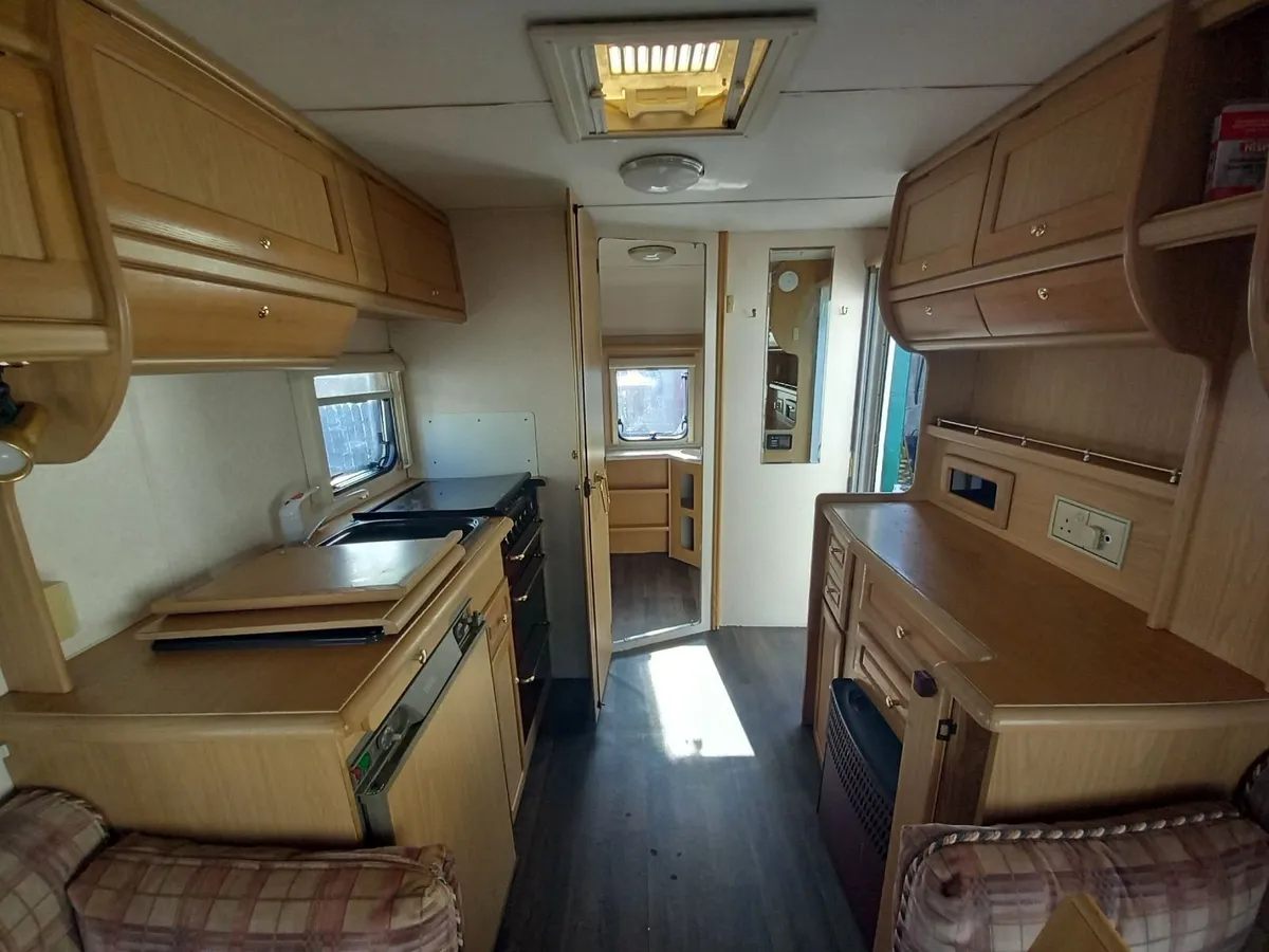 caravan - Image 2