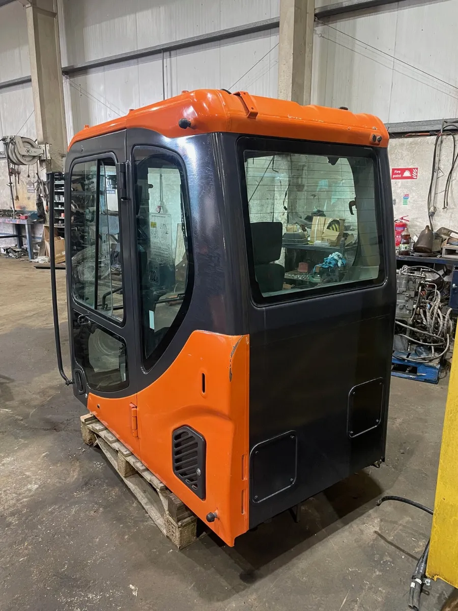 DOOSAN -5 CAB - Image 2