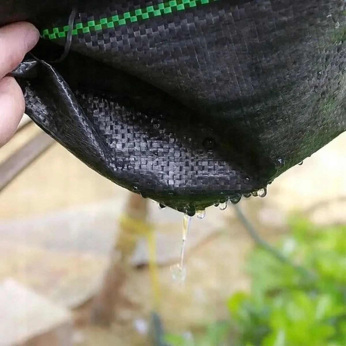 135g Heavy Duty***  Weedd Control Fabric 2.2m 50m - Image 3