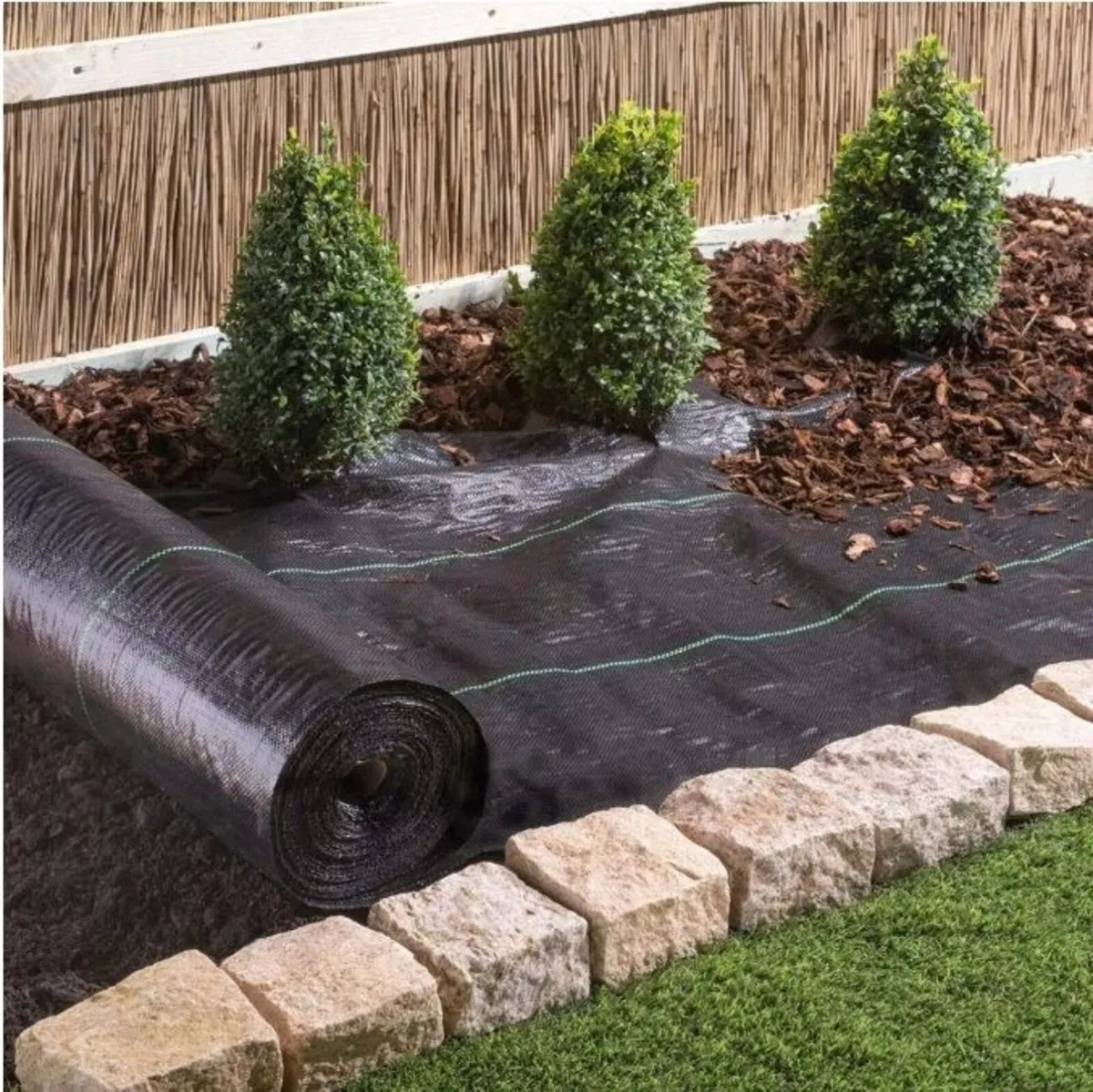 135g Heavy Duty***  Weedd Control Fabric 2.2m 50m - Image 1