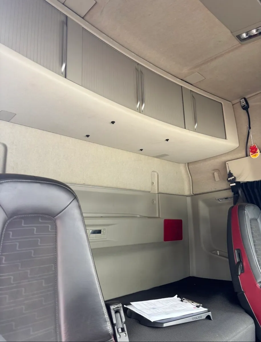 Volvo FH 460 units x 4 - Image 2