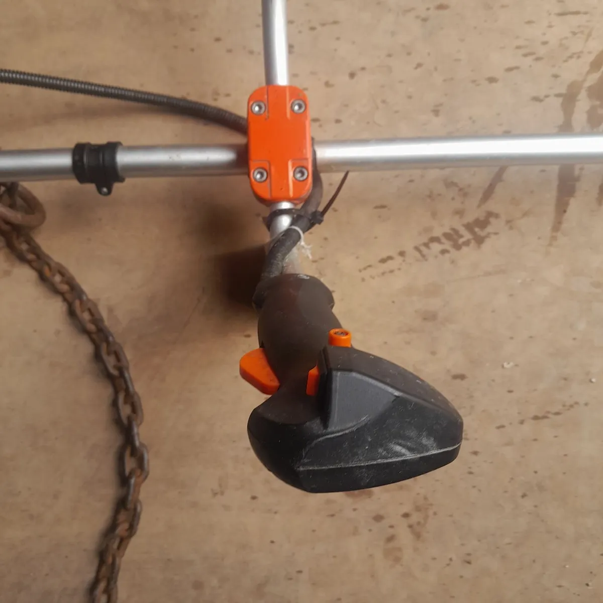 Petrol strimmer - Image 3