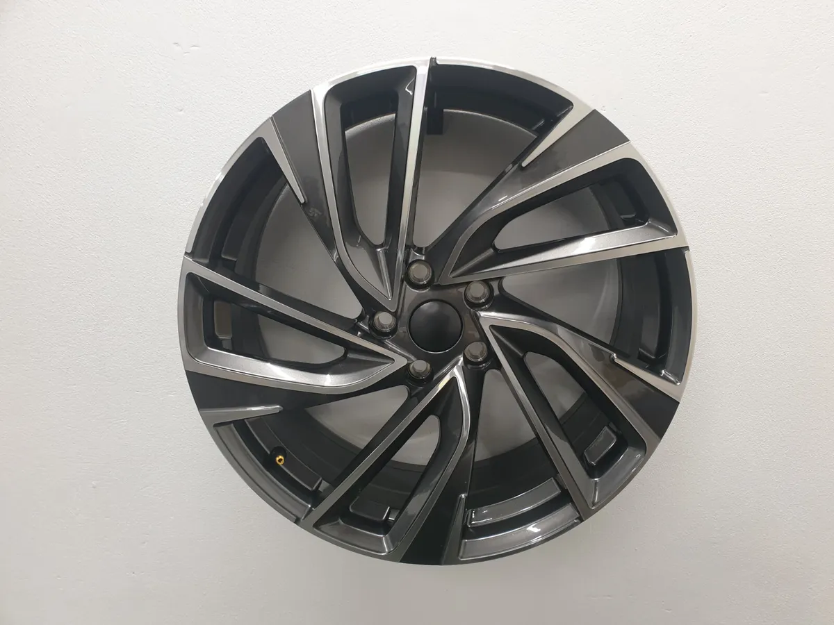 18" 19" Volkswagen Adelaide Style - Image 3