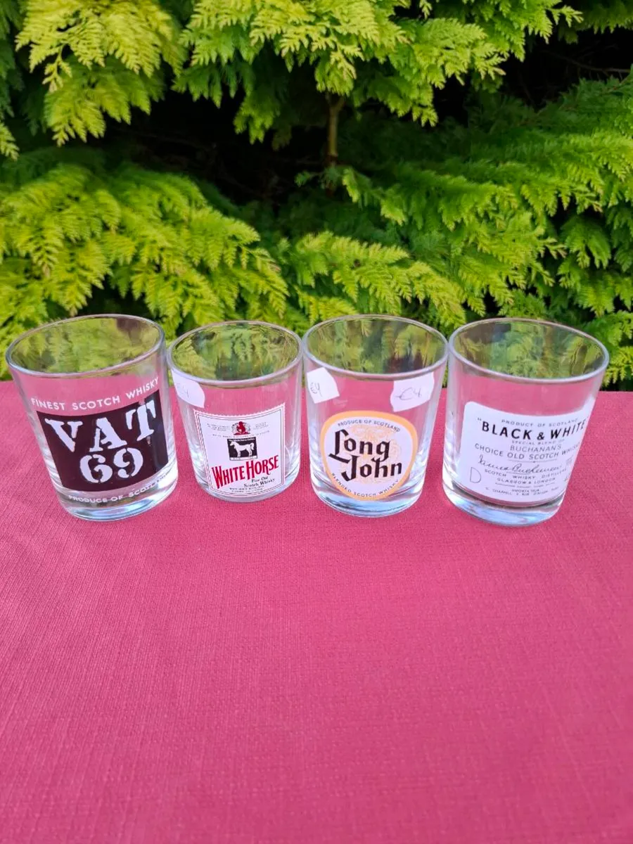 4 whiskey glasses postage possible - Image 1