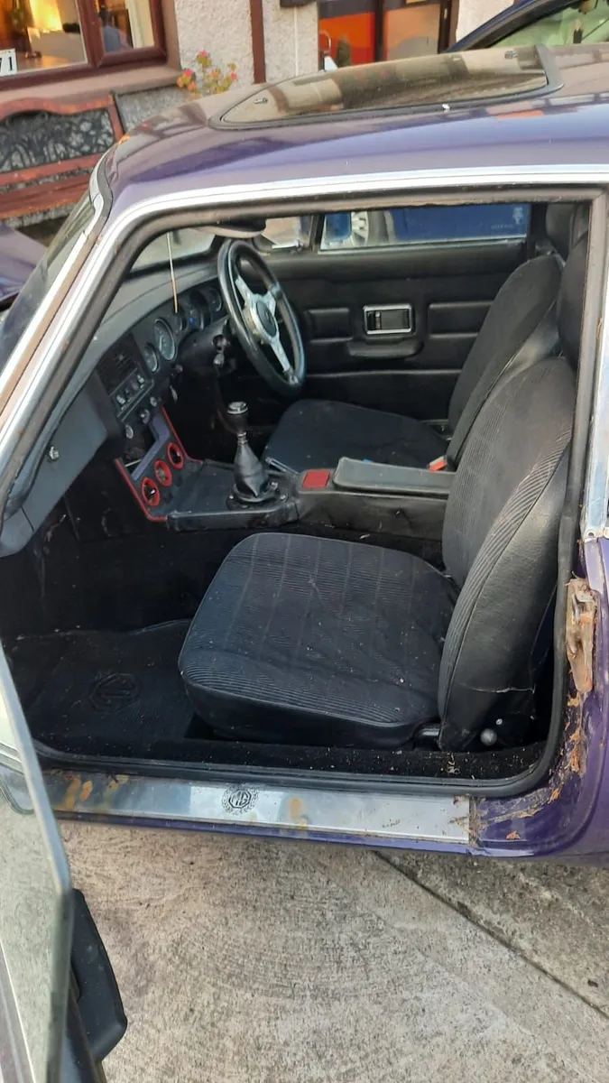 MG MGB 1978 - Image 1