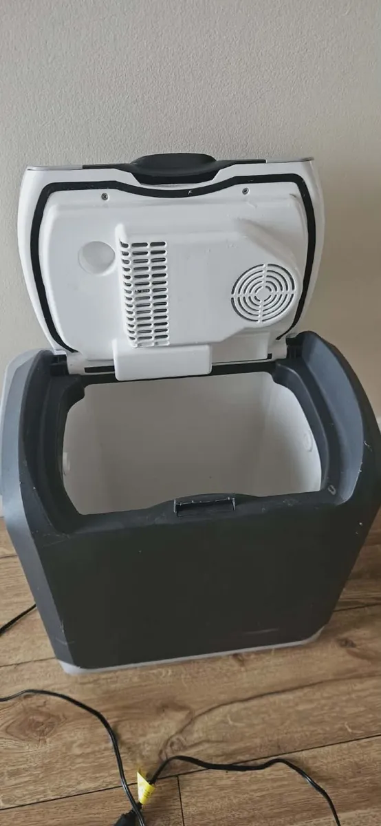 Cooler box - Image 1