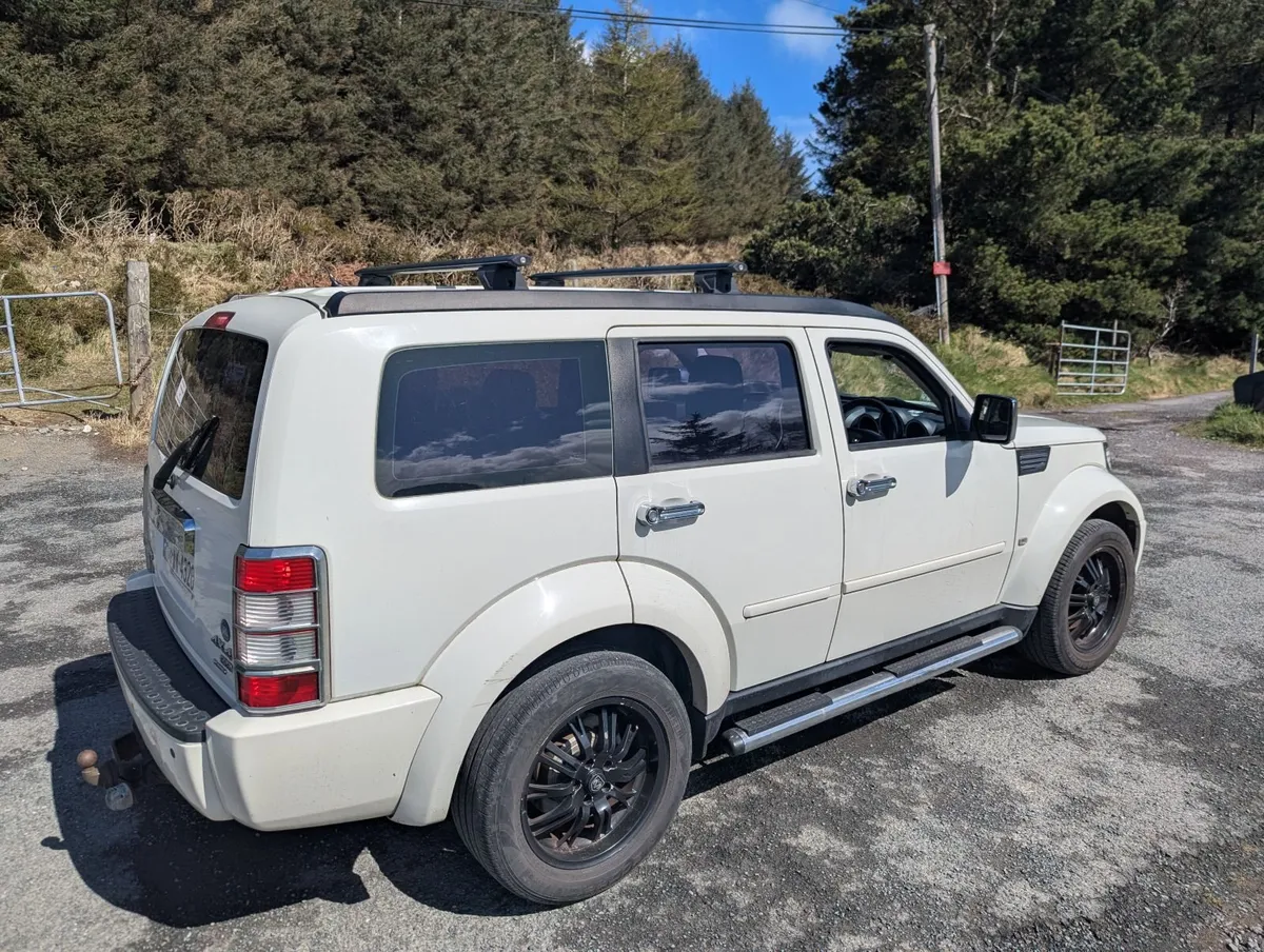 Dodge Nitro Diesel Automatic 5 seat Commercial TAX - Image 3