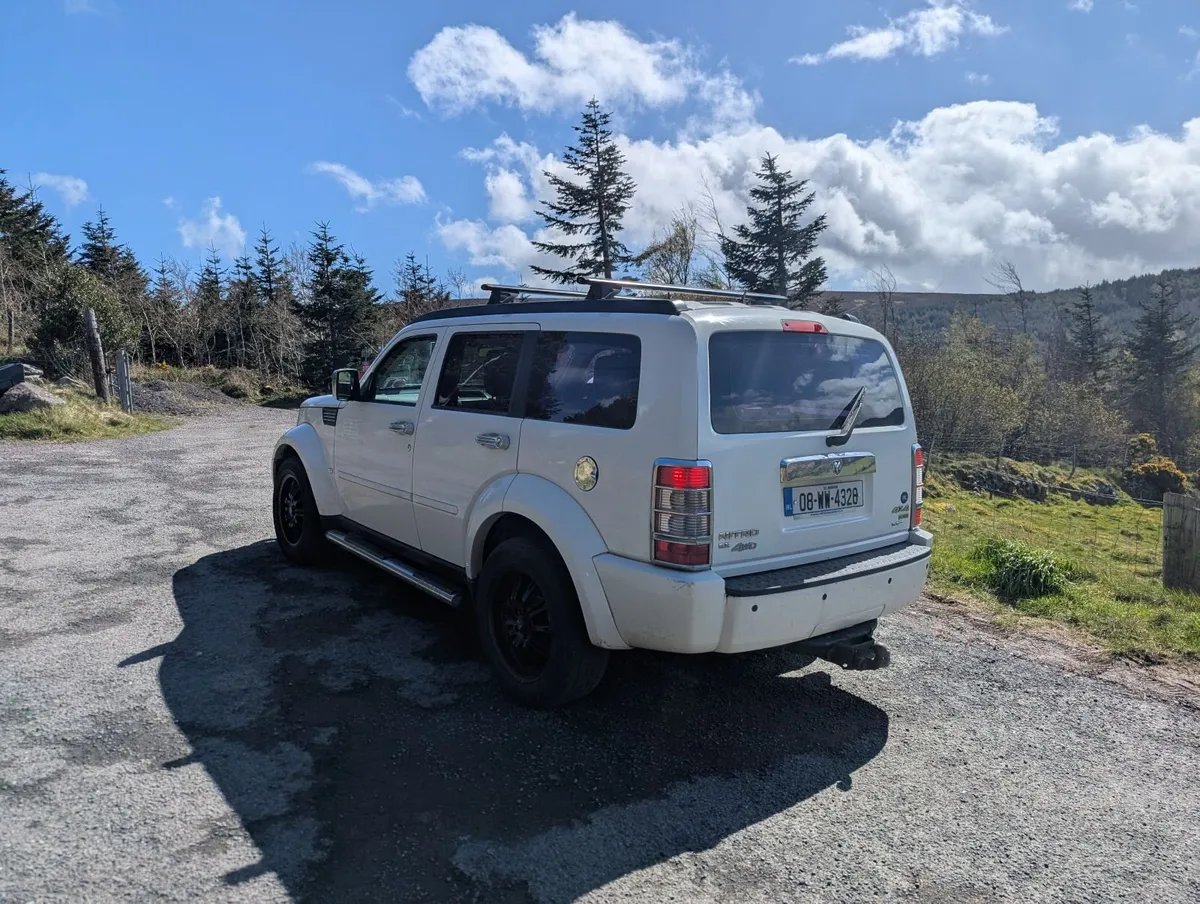 Dodge Nitro Diesel Automatic 5 seat Commercial TAX - Image 4
