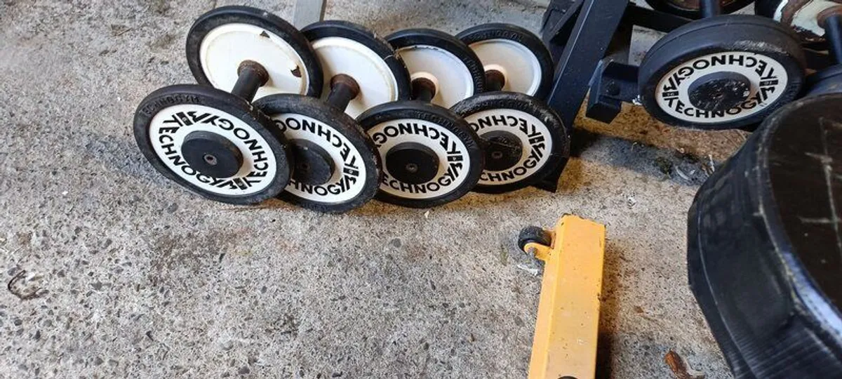 Dumbbells and rack, bench, dips station - Image 3