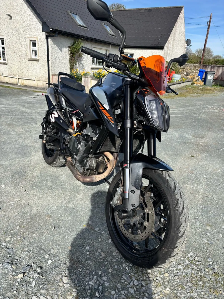 KTM Duke 790 - Image 3