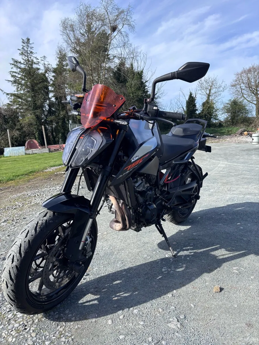 KTM Duke 790 - Image 4