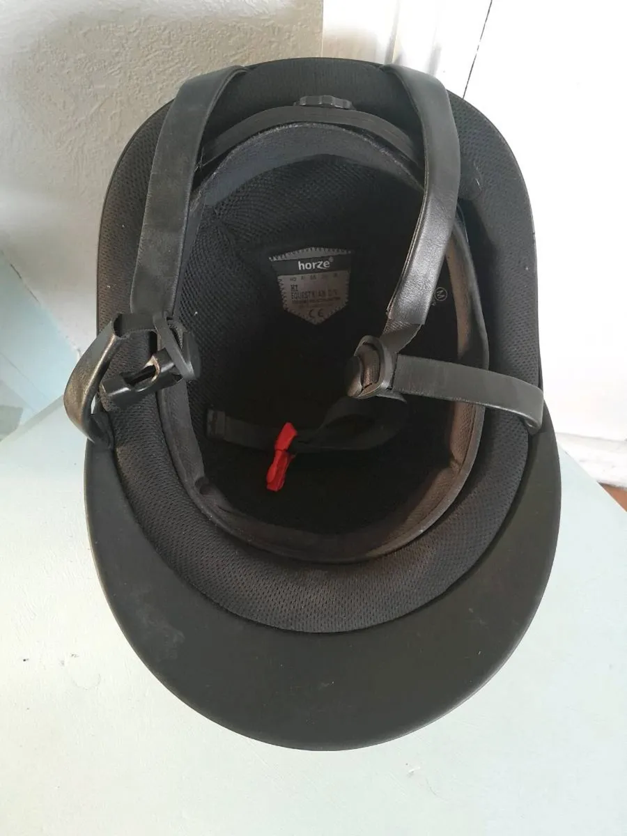 Horse riding hat - Image 2