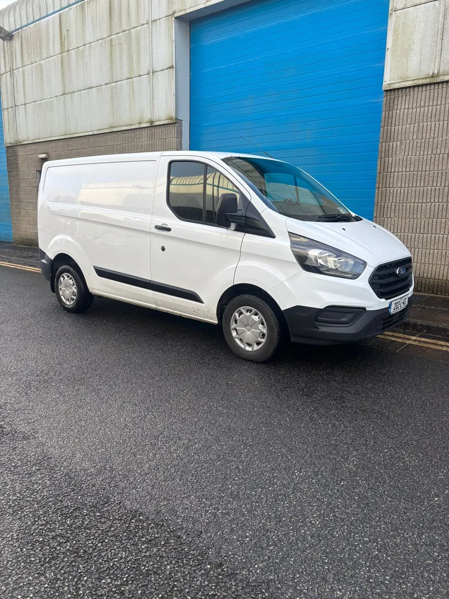 Transit custom - Image 1