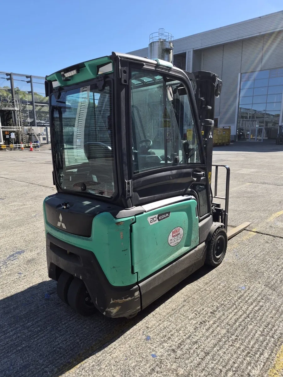 Forklift - Image 2