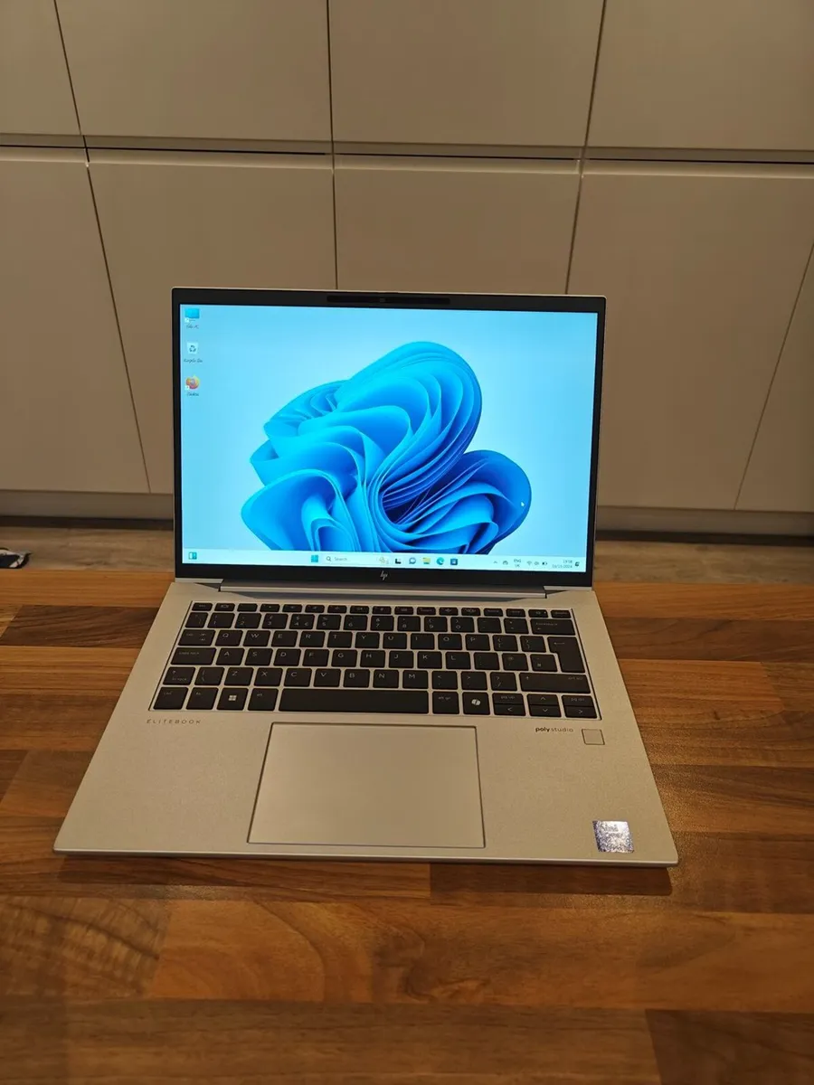 HP Elitebook 840 G11 | Intel Ultra 7 | 16GB | 512G - Image 1