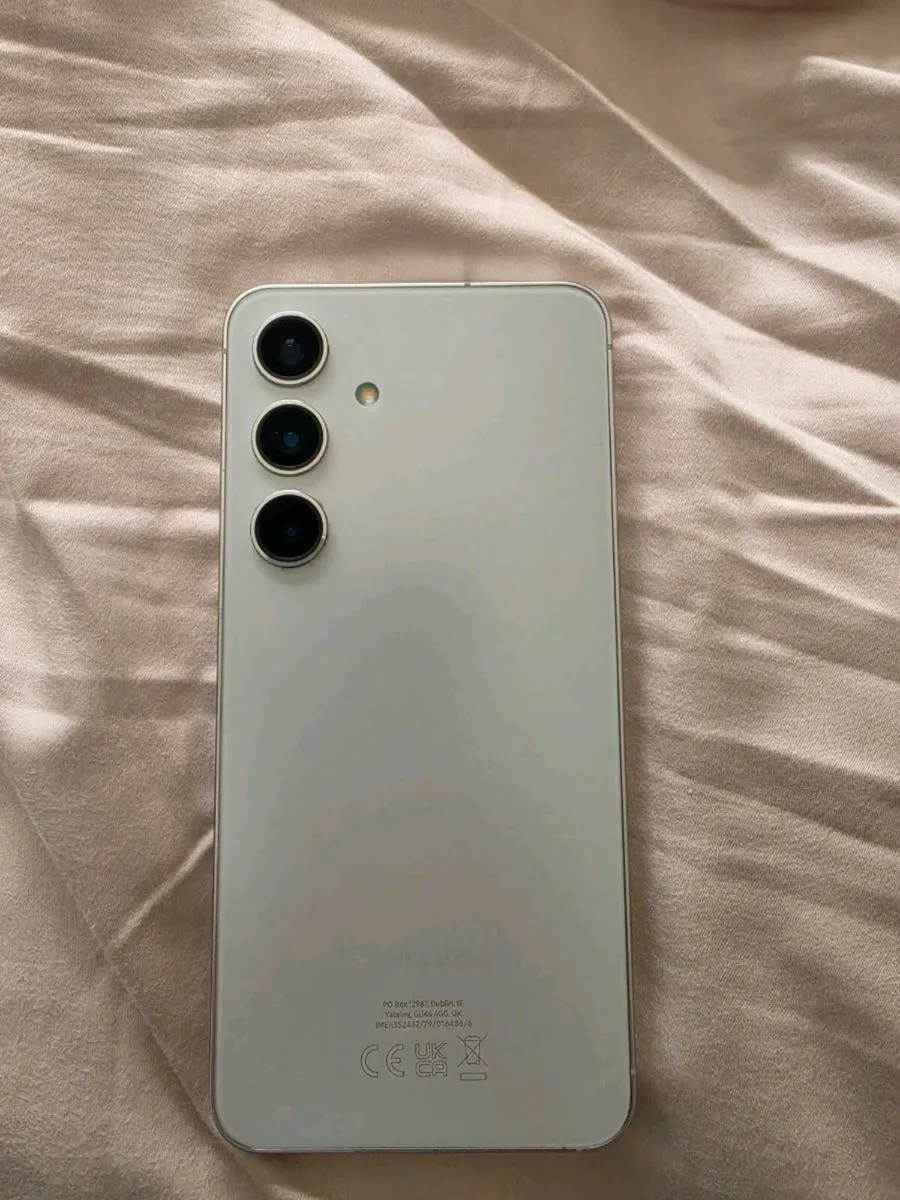 Samsung S24 - Image 2