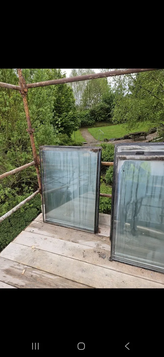 Double glazed glass - Image 1