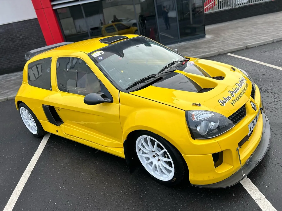 Clio V6 Trophy Ex John Price - Image 1