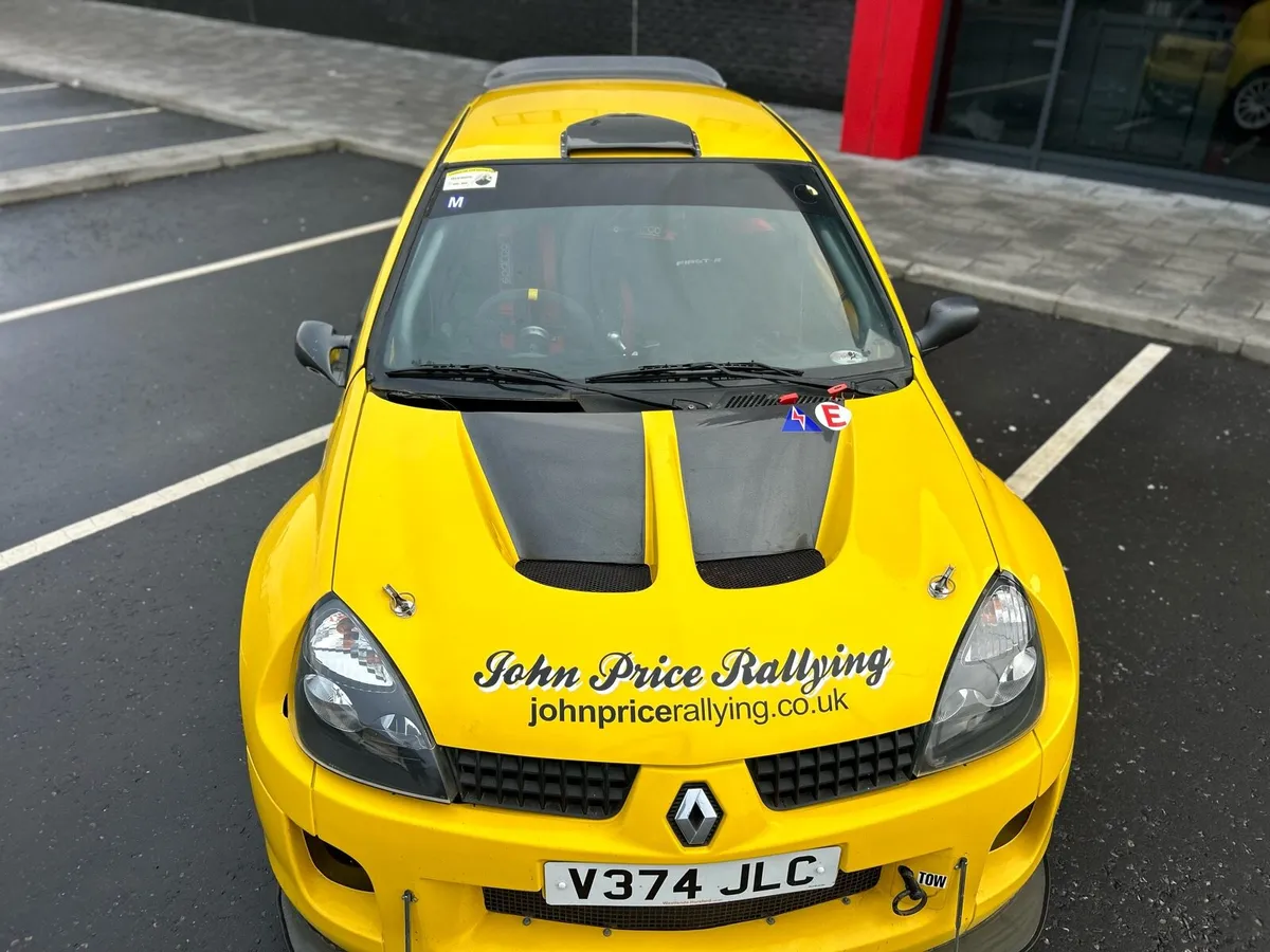 Clio V6 Trophy Ex John Price - Image 2