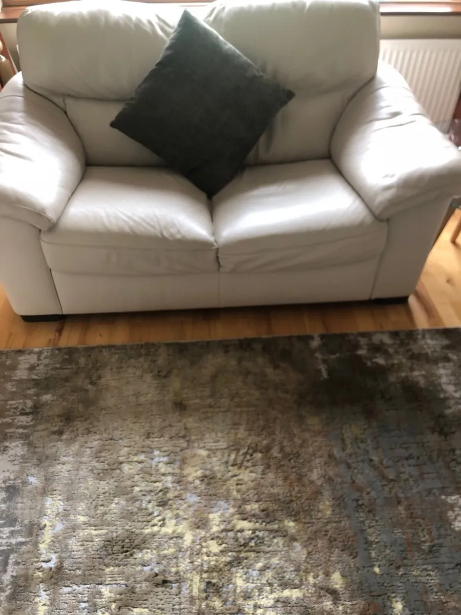 Sofa - Image 3